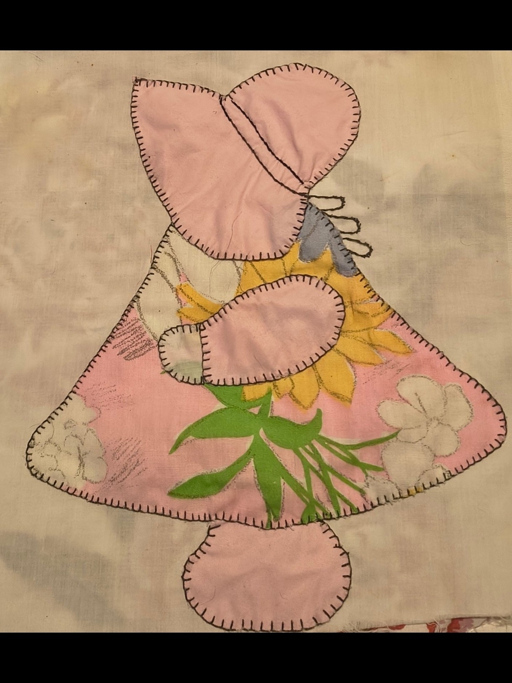 SUN BONNET Quilt Square Block Hand Sewn 11 x 11 Inch